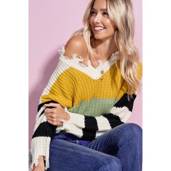 Sweaters - Cozy Sweater with frayed hemlines & bold colors!